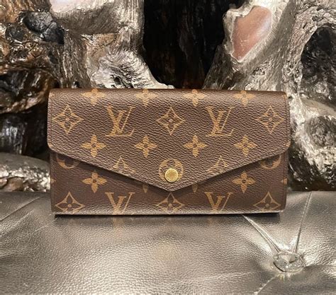 louis vuitton stock x|louis vuitton sarah wallet.